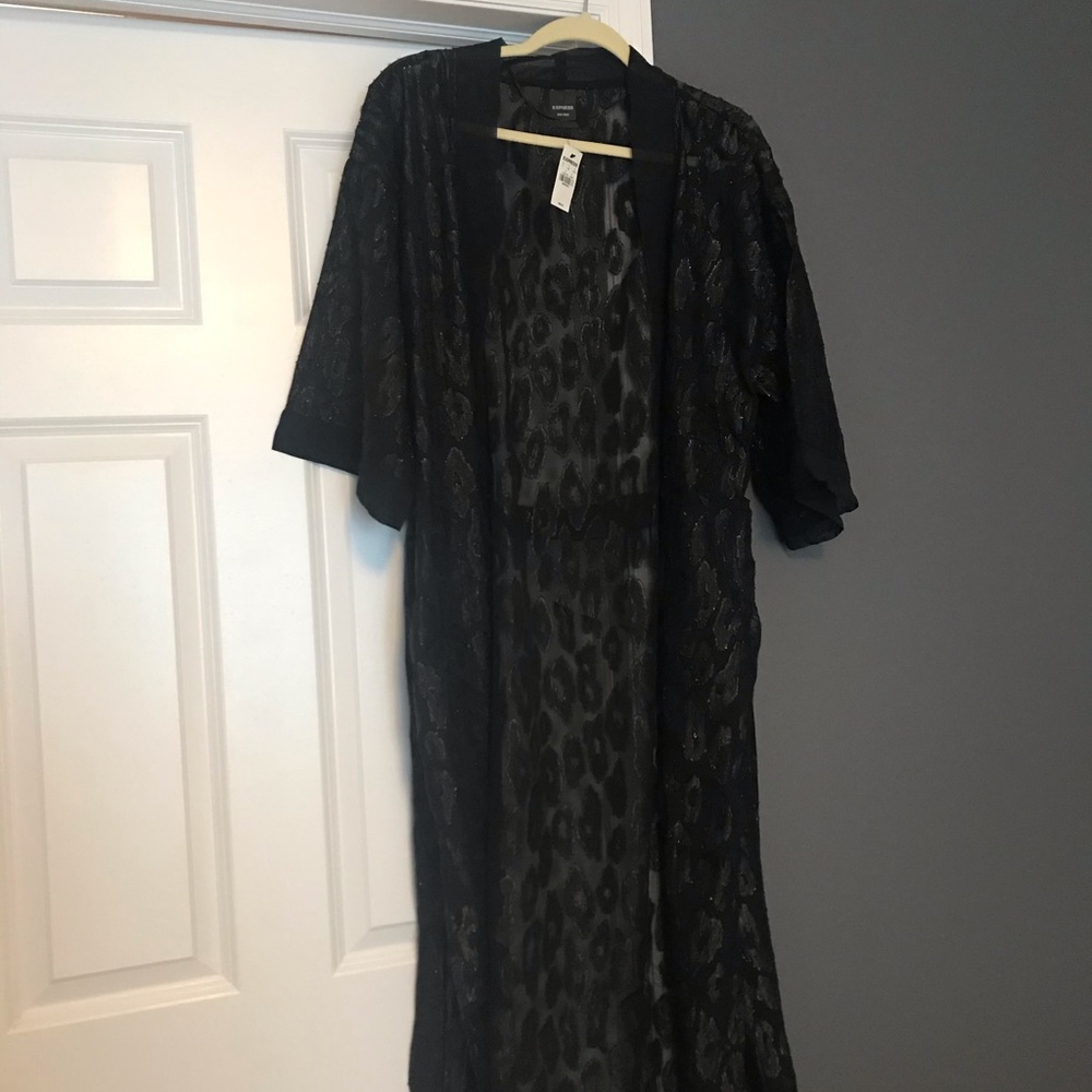 Black leopard kimono